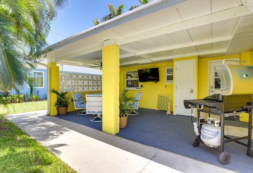 Bradenton Vacation Rental: Gas Grill & Water Views