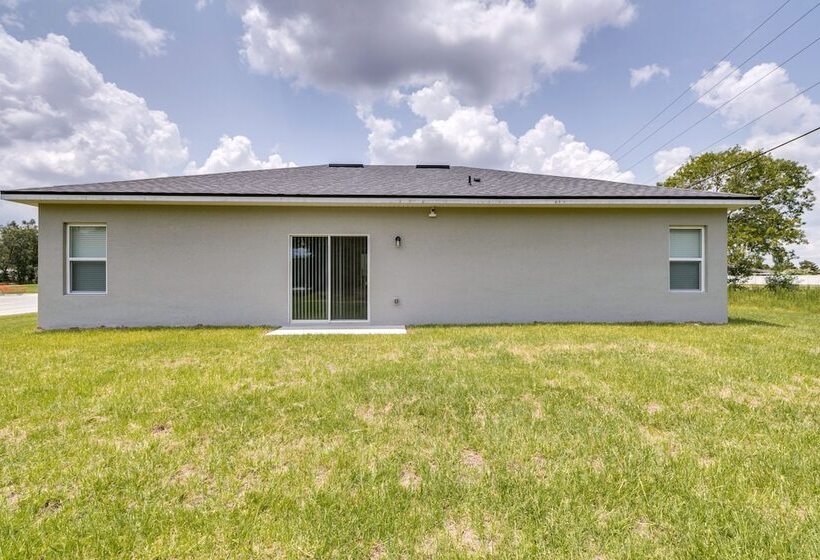 Bright, Pet Friendly Home: 16 Mi To Downtown Ocala
