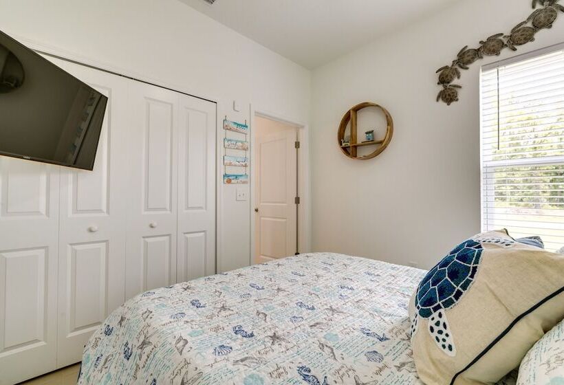 Bright, Pet Friendly Home: 16 Mi To Downtown Ocala