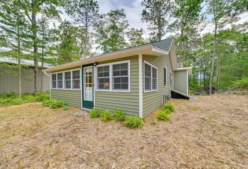 Enchanted Lake Huron Cottage W/ Beach Access!