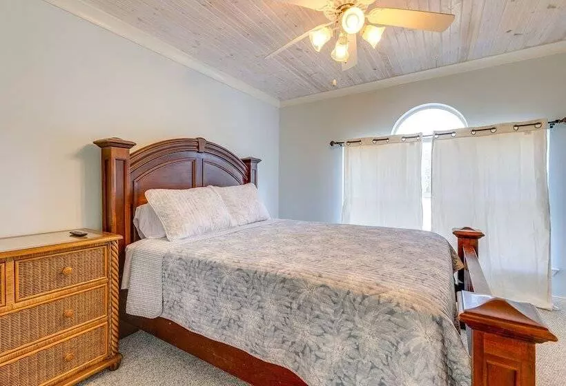 Creekfront Dauphin Island Cottage: Walk To Gulf!