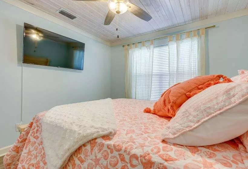 Creekfront Dauphin Island Cottage: Walk To Gulf!