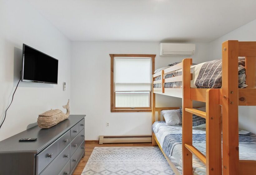 Crystal Lake Vacation Rental, 3 Mi To Betsie River