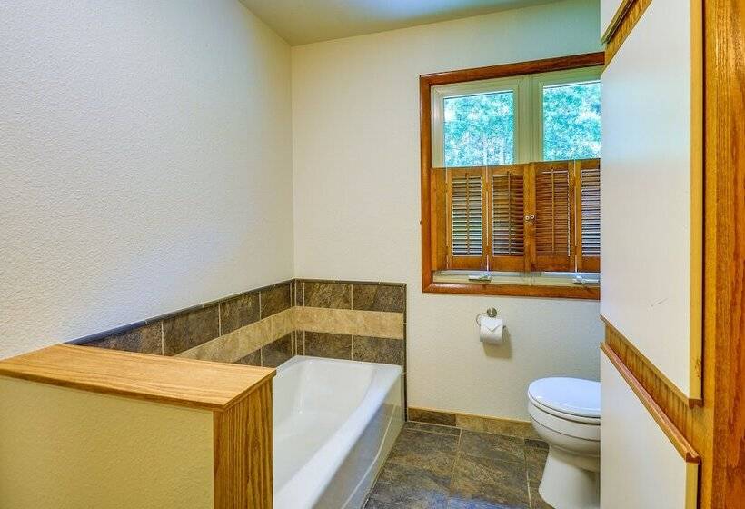 Dog Friendly Red Lodge Home W/ On Site Pond!