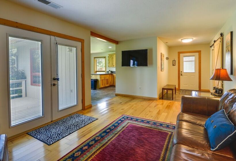 Dog Friendly Red Lodge Home W/ On Site Pond!