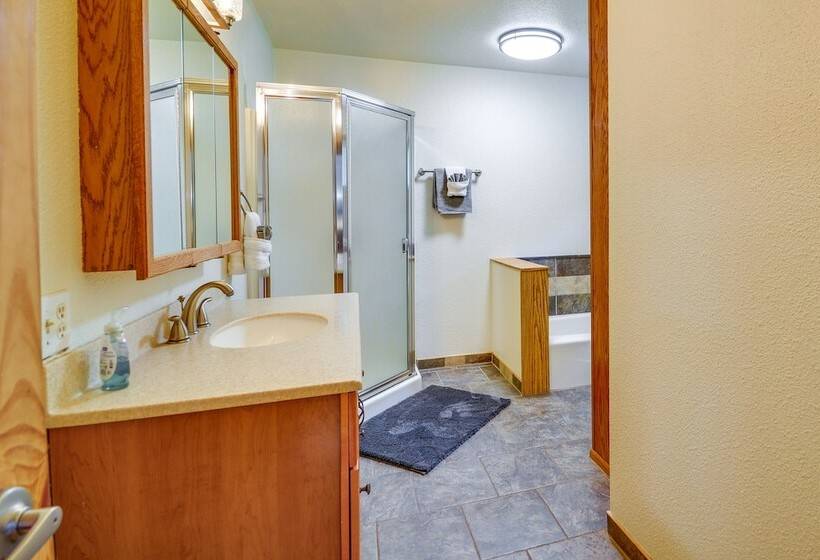 Dog Friendly Red Lodge Home W/ On Site Pond!