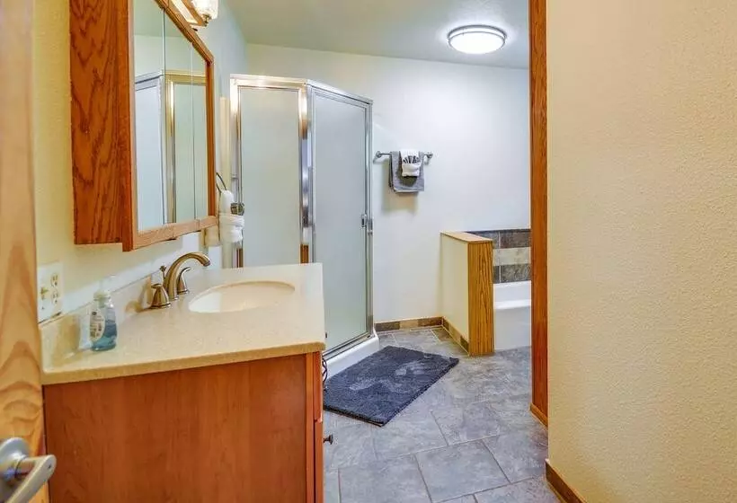 Dog Friendly Red Lodge Home W/ On Site Pond!