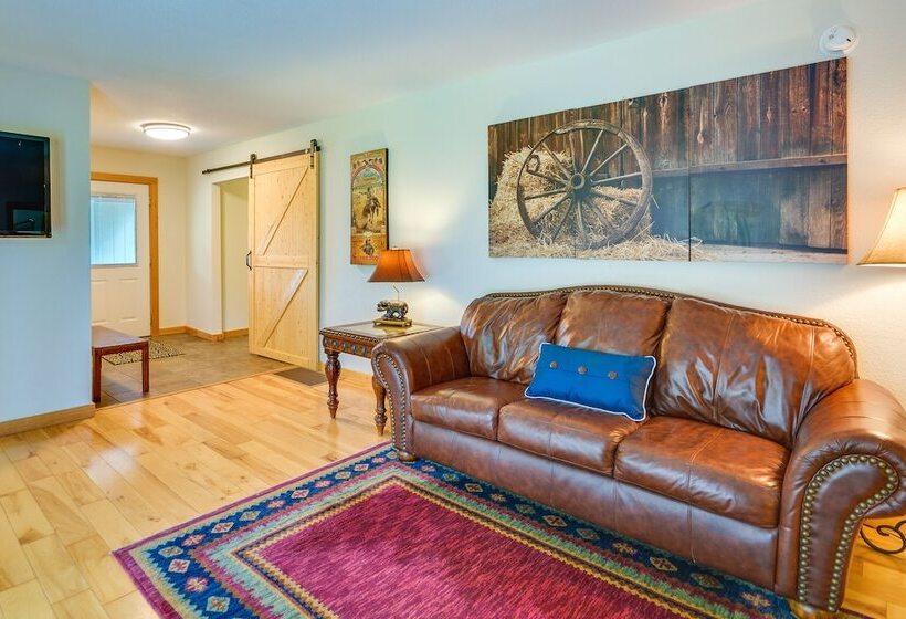 Dog Friendly Red Lodge Home W/ On Site Pond!