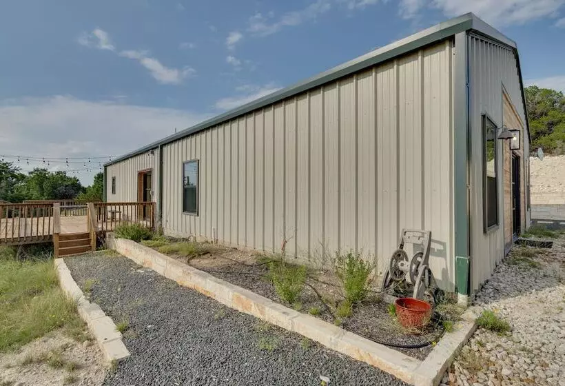 Getaway W/ Fire Pit ~ 5 Mi To Pedernales River!