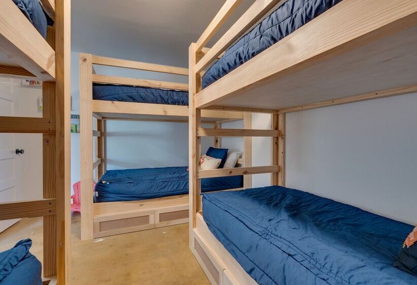 Getaway W/ Fire Pit ~ 5 Mi To Pedernales River!