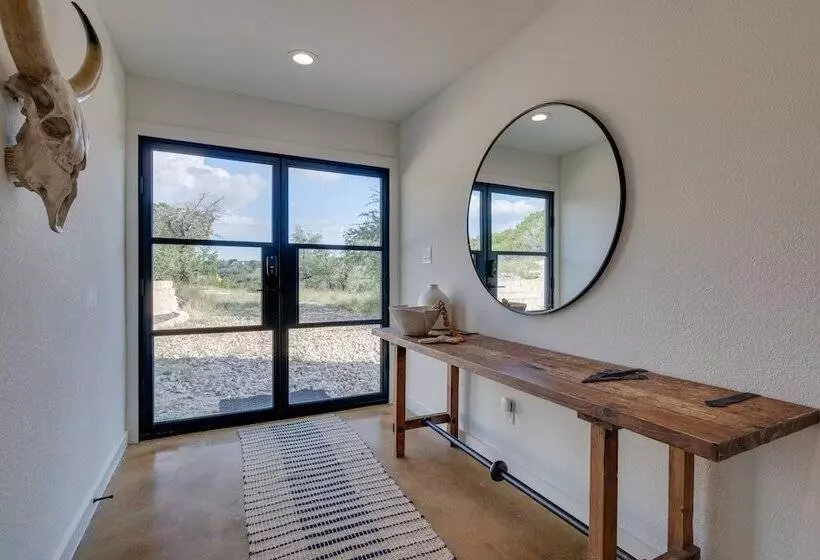 Getaway W/ Fire Pit ~ 5 Mi To Pedernales River!