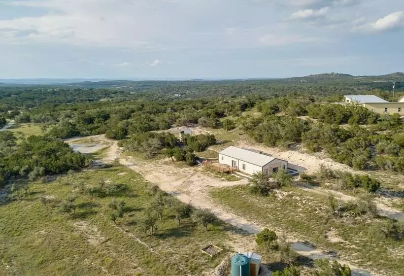 Getaway W/ Fire Pit ~ 5 Mi To Pedernales River!