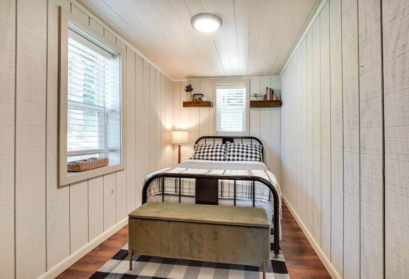 Eagle River Retreat Near Dam Lake W/ Boat Dock!