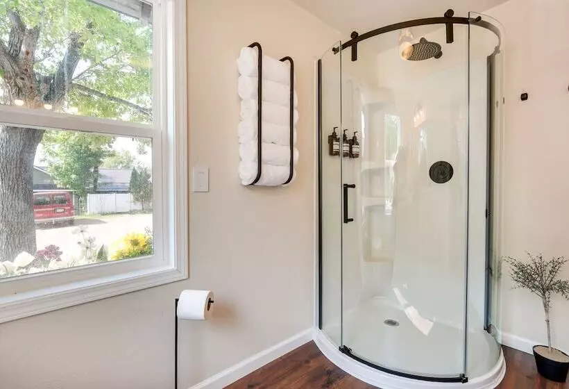 Eagle River Retreat Near Dam Lake W/ Boat Dock!