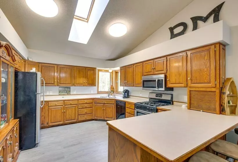 Faribault Home W/ Deck Near Cedar Lake Boat Ramp!