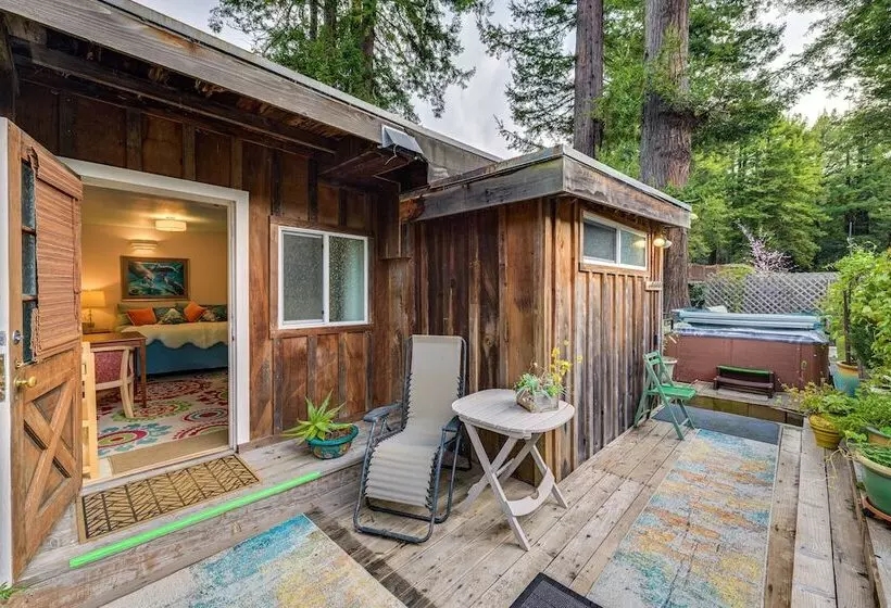 Fort Bragg  Secret Garden  Cabin W/ Hot Tub, Views