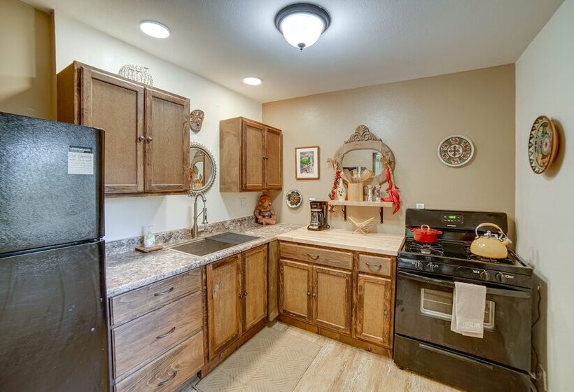 Fort Bragg  Secret Garden  Cabin W/ Hot Tub, Views