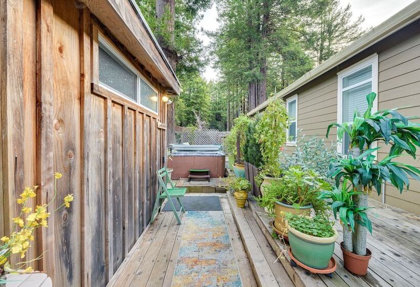 Fort Bragg  Secret Garden  Cabin W/ Hot Tub, Views