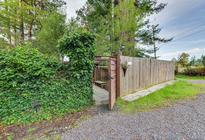 Fort Bragg  Secret Garden  Cabin W/ Hot Tub, Views