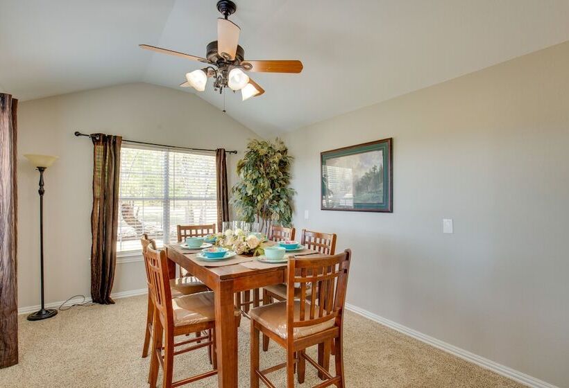 Gorgeous Royse City Retreat W/ Front Porch & Pond!