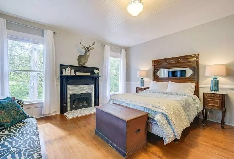 Historic & Charming Pittsboro Home W/ Fireplaces