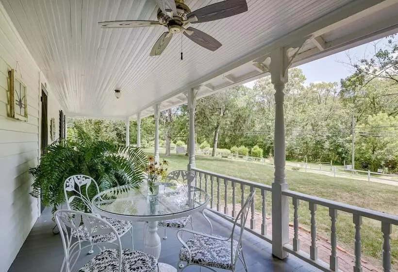 Historic & Charming Pittsboro Home W/ Fireplaces