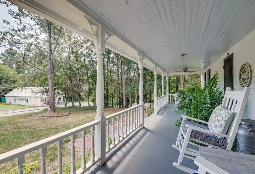 Historic & Charming Pittsboro Home W/ Fireplaces