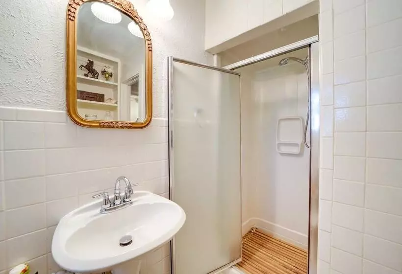 Historic Fort Smith Cottage < 1 Mi To Downtown!