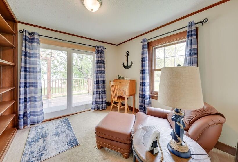 Pistakee Lake Estate W/ Boat Dock & Launch!