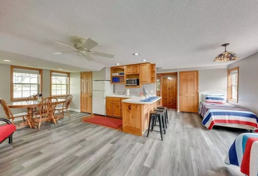 Pistakee Lake Estate W/ Boat Dock & Launch!