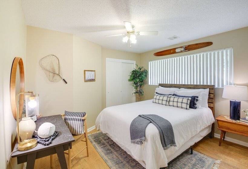 Lake Hamilton Home: 5 Mi To Hot Springs!