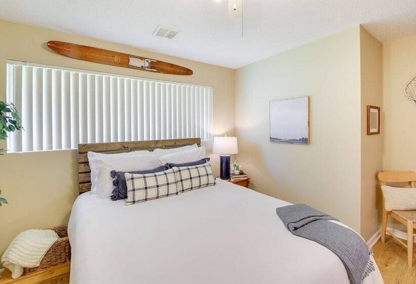 Lake Hamilton Home: 5 Mi To Hot Springs!