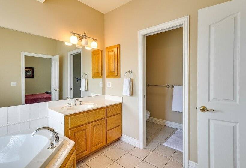 Lakefront Bella Vista Home W/ Game Room & Dock!