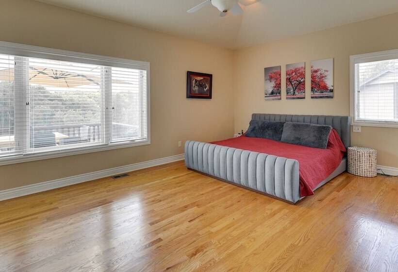 Lakefront Bella Vista Home W/ Game Room & Dock!