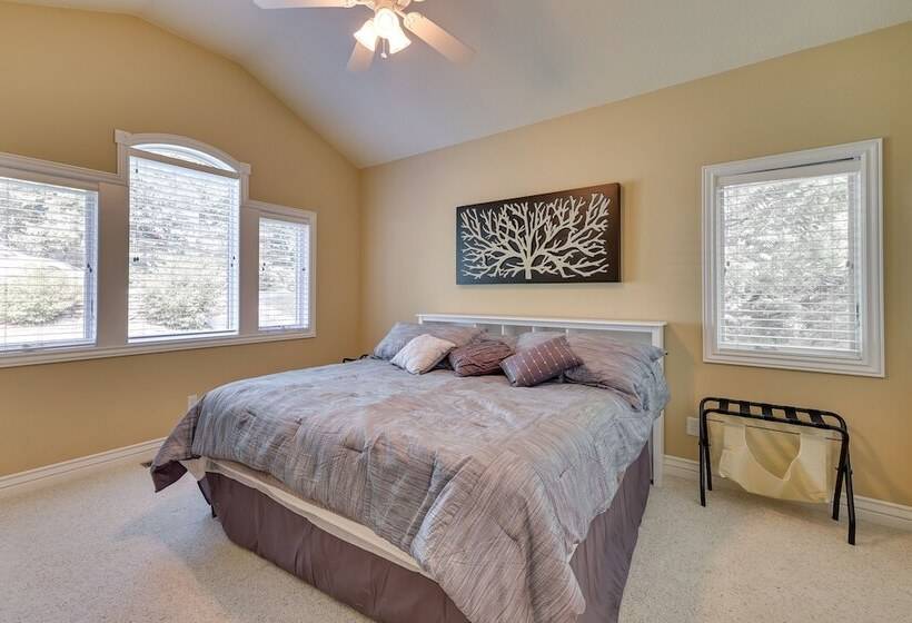 Lakefront Bella Vista Home W/ Game Room & Dock!