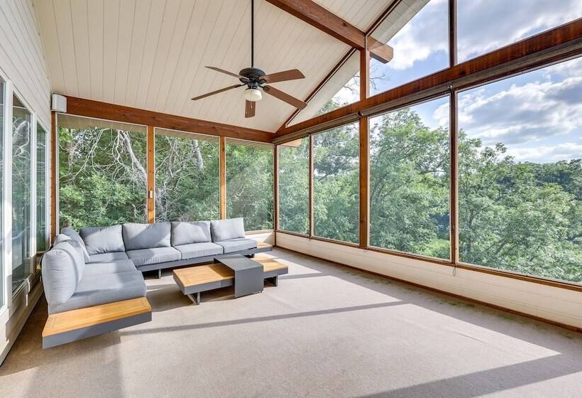 Lakefront Bella Vista Home W/ Game Room & Dock!