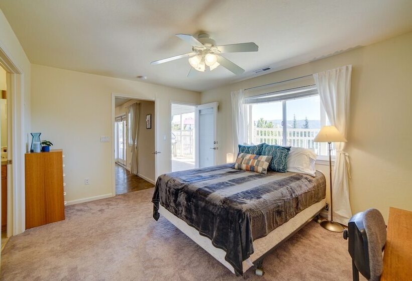 Lakeport Home W/ Stunning Lake & Mountain Views