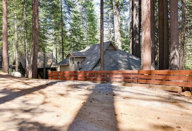 15 Mi To Ski Resort: Cozy Cabin Near Long Barn!