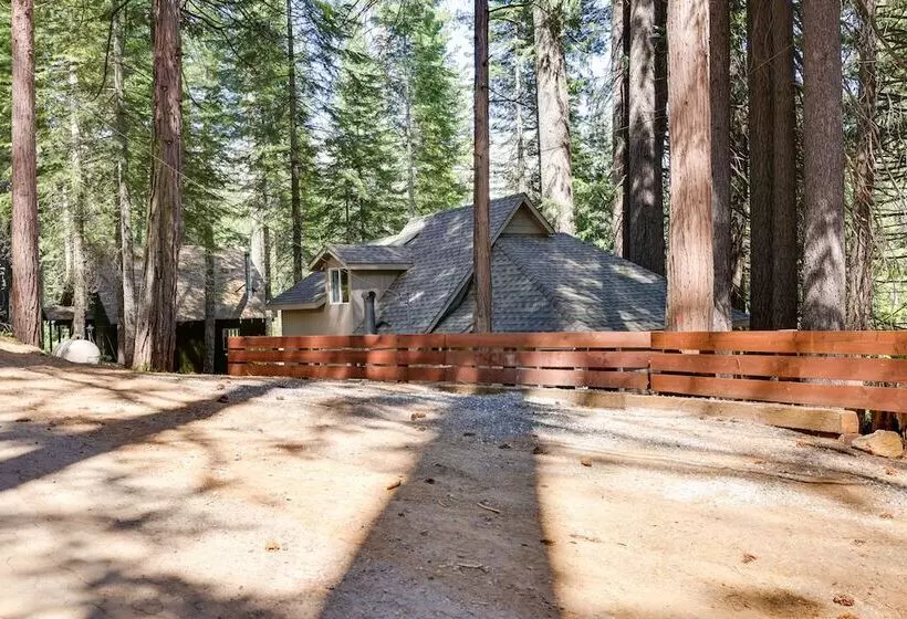 15 Mi To Ski Resort: Cozy Cabin Near Long Barn!