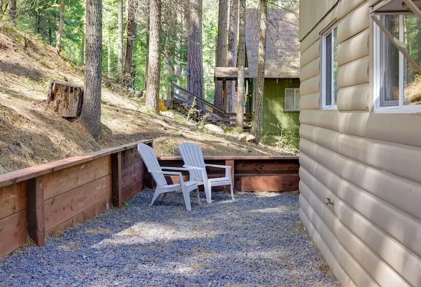 15 Mi To Ski Resort: Cozy Cabin Near Long Barn!