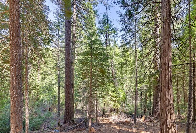 15 Mi To Ski Resort: Cozy Cabin Near Long Barn!