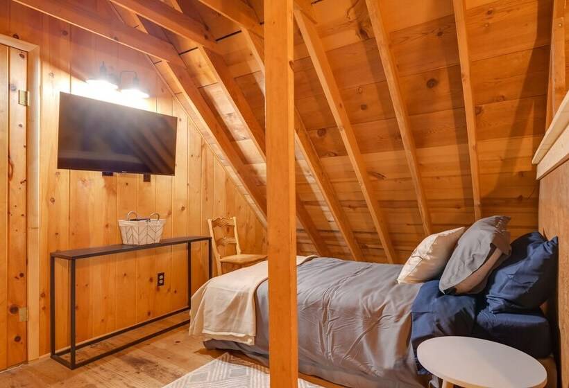 15 Mi To Ski Resort: Cozy Cabin Near Long Barn!