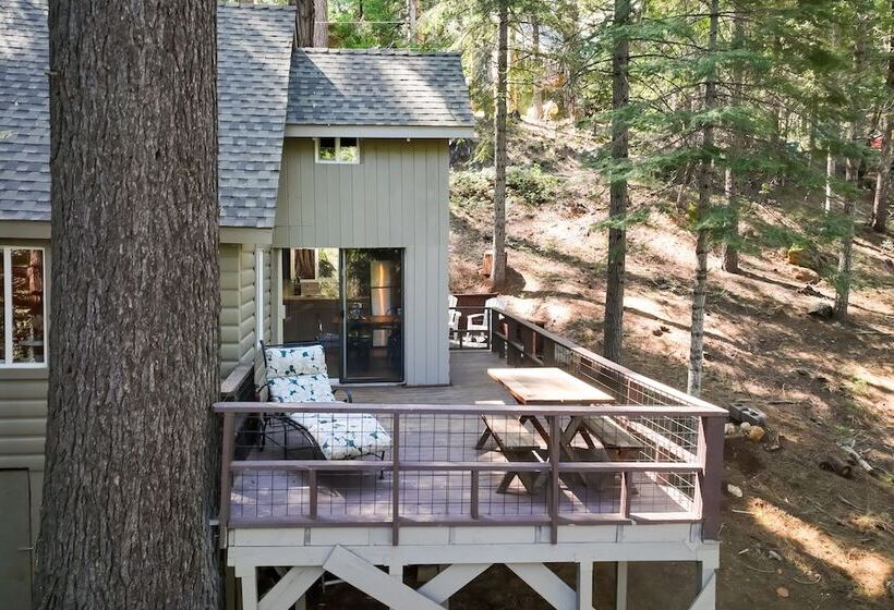 15 Mi To Ski Resort: Cozy Cabin Near Long Barn!