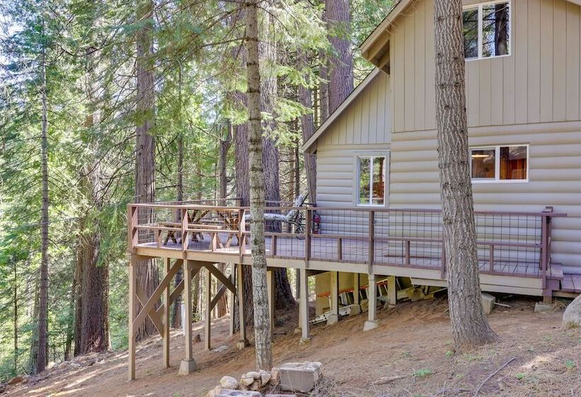 15 Mi To Ski Resort: Cozy Cabin Near Long Barn!