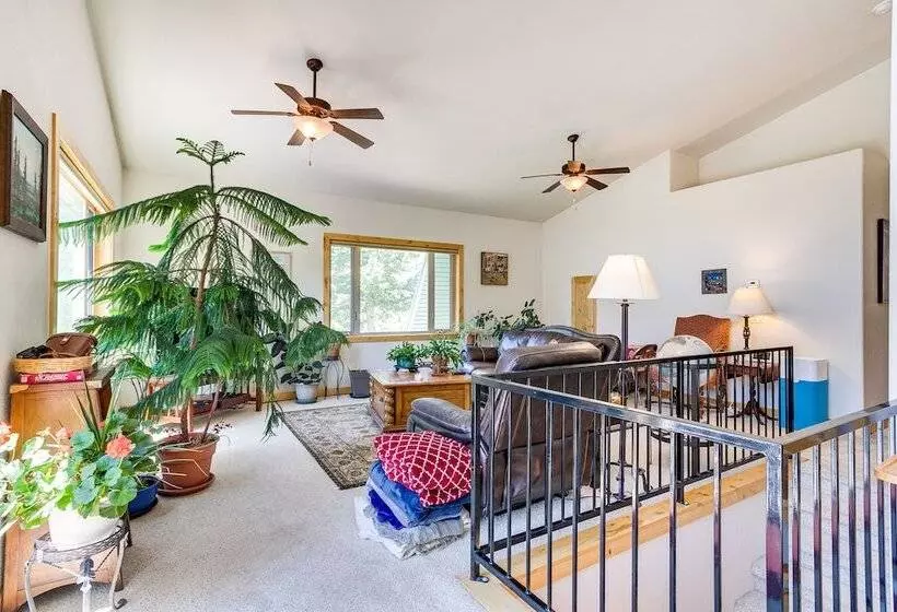 Mountain Retreat In Drake W/ Fireplace & Views!