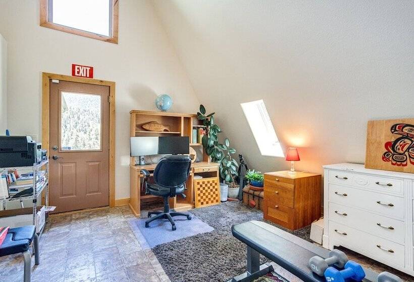 Mountain Retreat In Drake W/ Fireplace & Views!