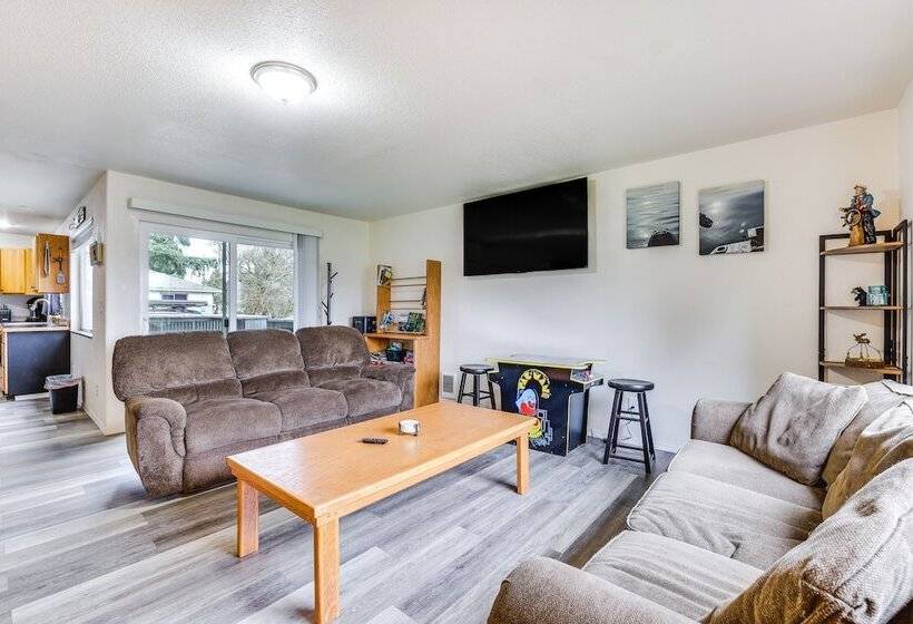 Olympic Peninsula Vacation Rental: 1 Mi To Water