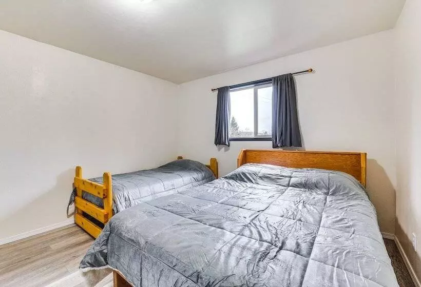 Olympic Peninsula Vacation Rental: 1 Mi To Water