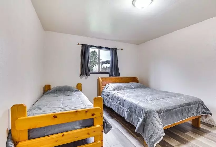 Olympic Peninsula Vacation Rental: 1 Mi To Water