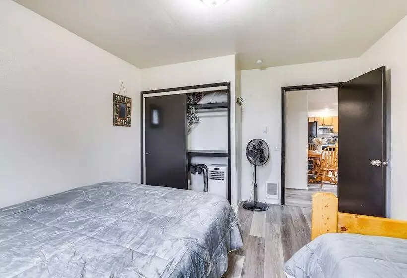 Olympic Peninsula Vacation Rental: 1 Mi To Water